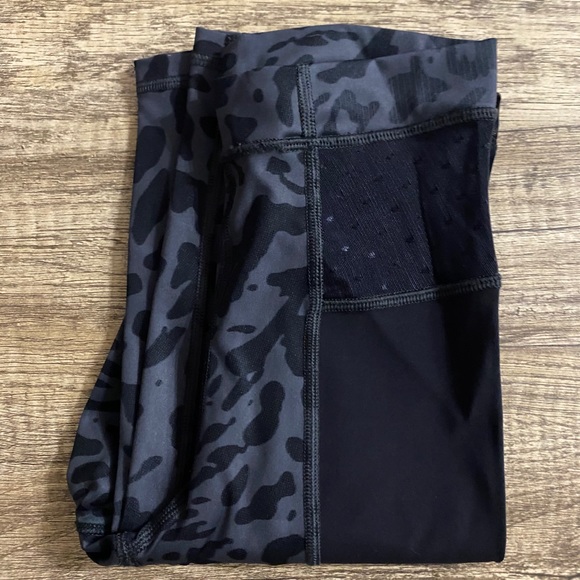 Cheetah and mesh Lululemon Leggings - Picture 1 of 6